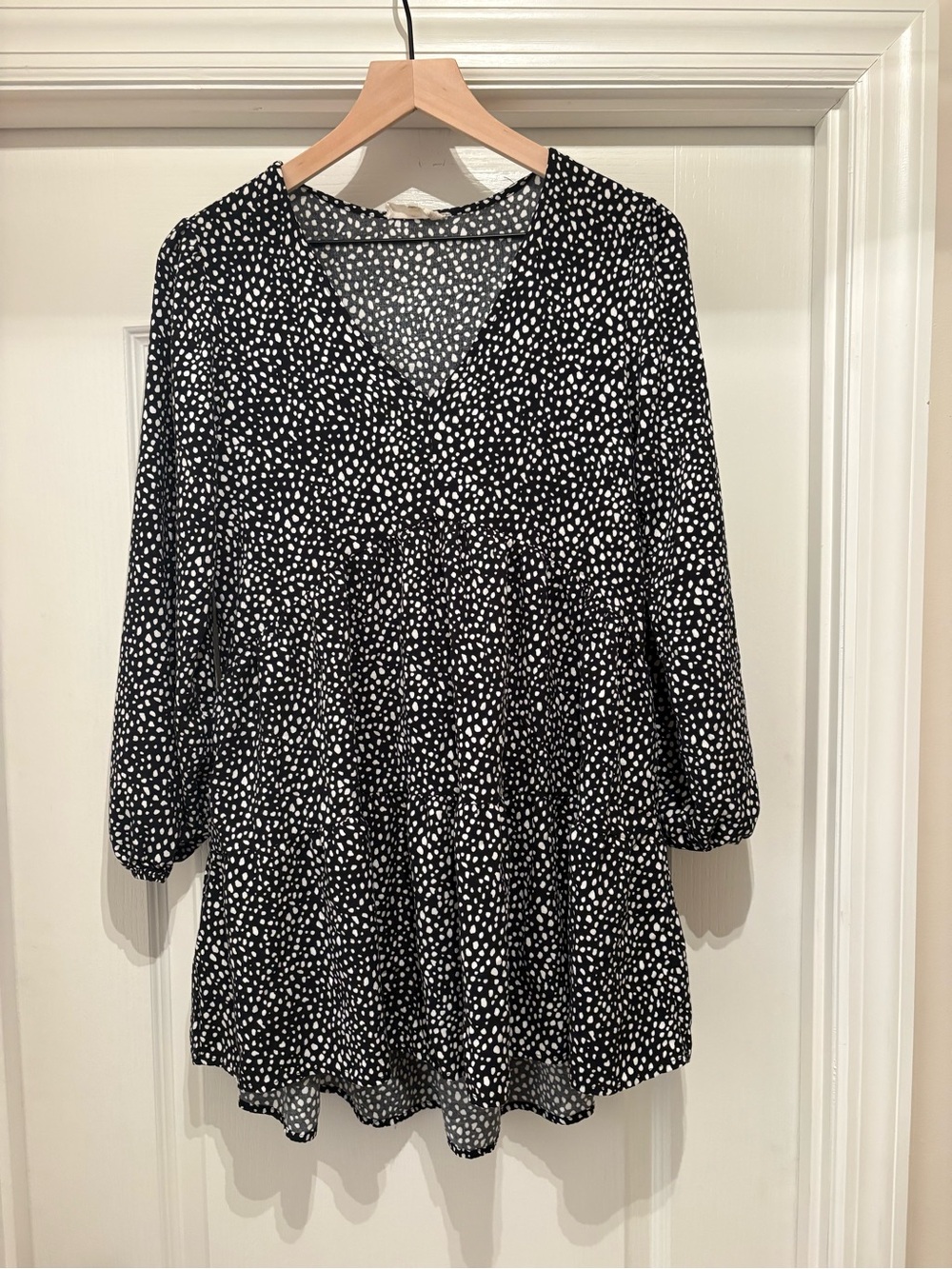 Women’s Altar’d State black and white dot V-neck babydoll dress size XS